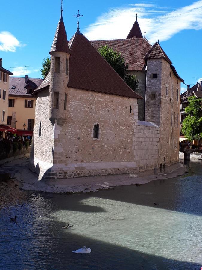 The Angel Apartment Annecy Bagian luar foto
